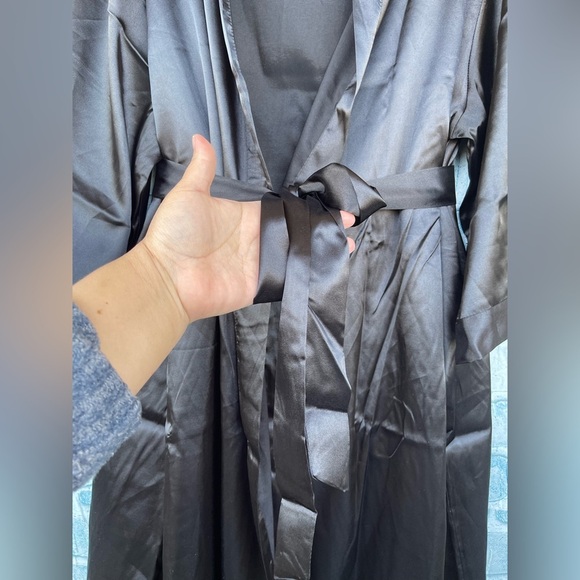 Pronovias Black Satin Robe one size - Picture 3 of 10